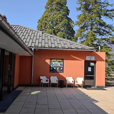 4 Pers Avec Terrasse, Piscine Et Animaux Admis - Fr-1-165b-46 * Jausiers