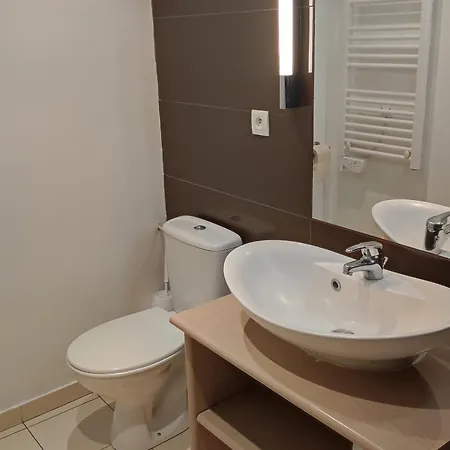 4 Pers Avec Terrasse, Piscine Et Animaux Admis - Fr-1-165b-46 Apartman